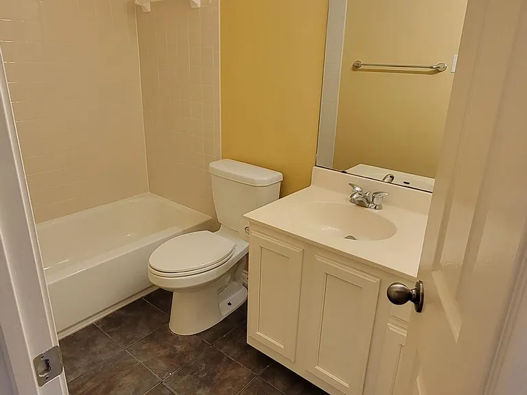 10528 Dunham Forest Rd — Photo 12