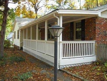 2nd image of 1304 Willow Dr