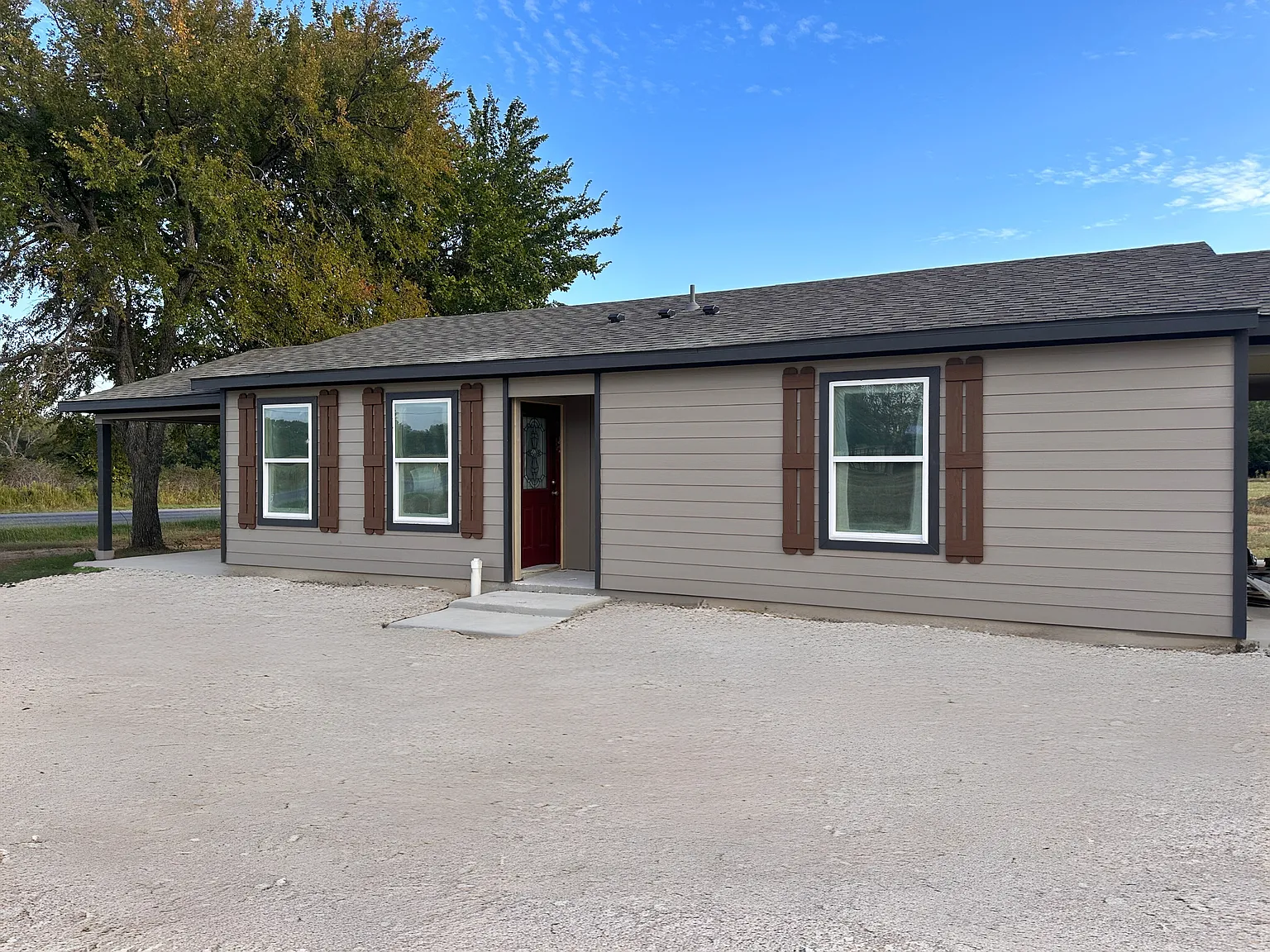 1456 County Road 182 - B — Photo 2