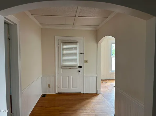 209 E Harnett St, Dunn, NC 28334