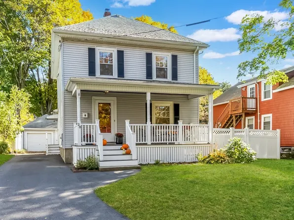 28 Meriam St, Wakefield, MA 01880