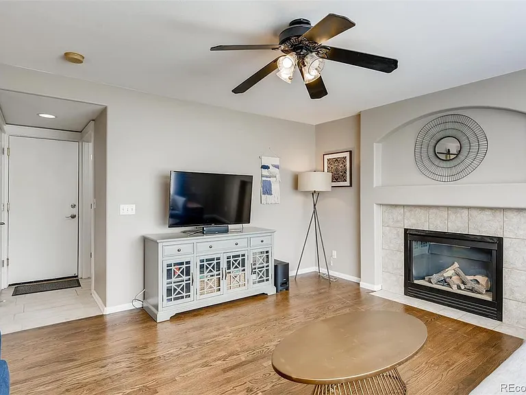 1118 Riddlewood Ln — Photo 18