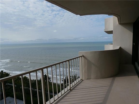 3rd image of 4005 Gulf Shore Blvd N APT 1202