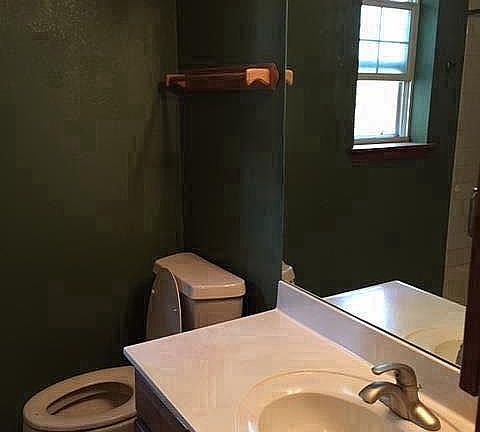 Guest bathroom 