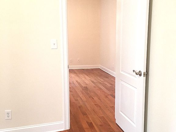 3rd image of 38 Saint Pauls Pl #0F