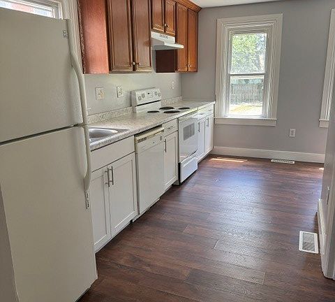 2nd image of 2225 Venable St