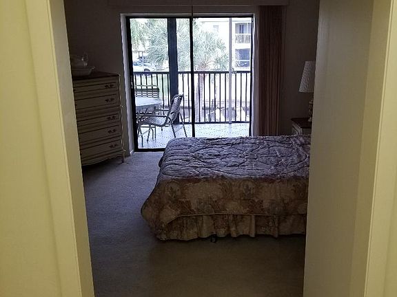 5th image of 4717 Santa Barbara Blvd #1