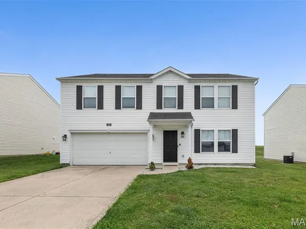 245 River Laurel Dr, Belleville, IL 62220