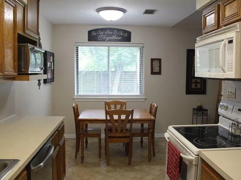 420 Oyster Creek Ct — Photo 11