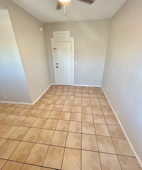 2886 1/2 Mission Blvd #A — Photo 3