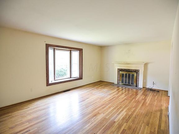 4th image of 1025 Oberlin Dr