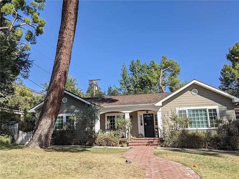 5310 La Forest Dr — Photo 1
