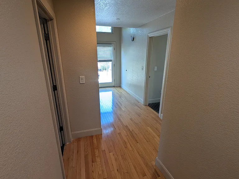 2504 Dana St — Photo 22