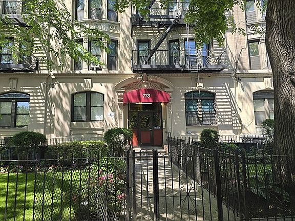 3rd image of 773 Eastern Pkwy APT 3C