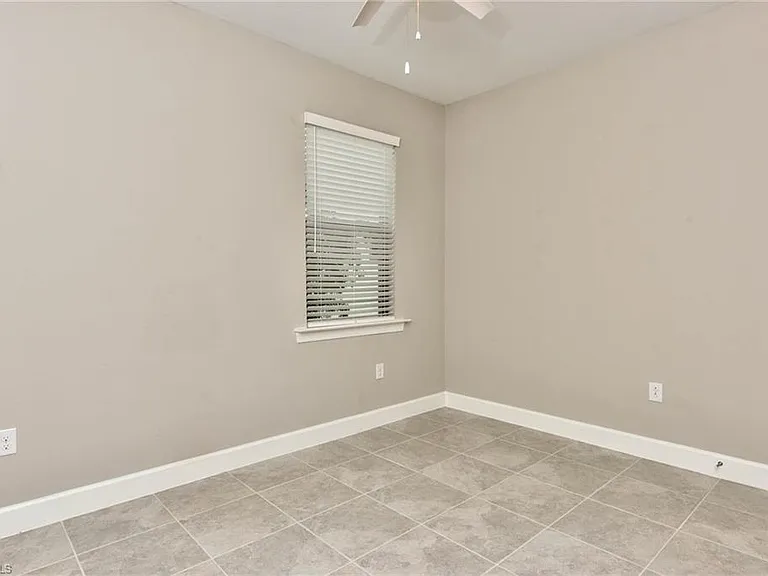 14223 Wild Timber Ct — Photo 16