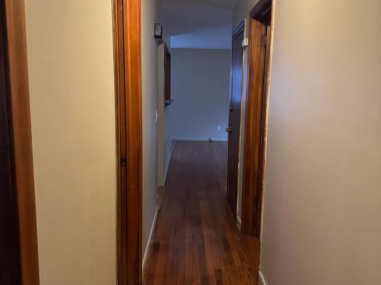 Malcolm Rd — Photo 7