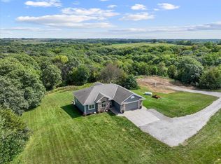 65649 Pease Rd, Glenwood, IA 51534