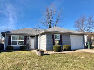 120 Schaefer Dr, Hope, IN 47246