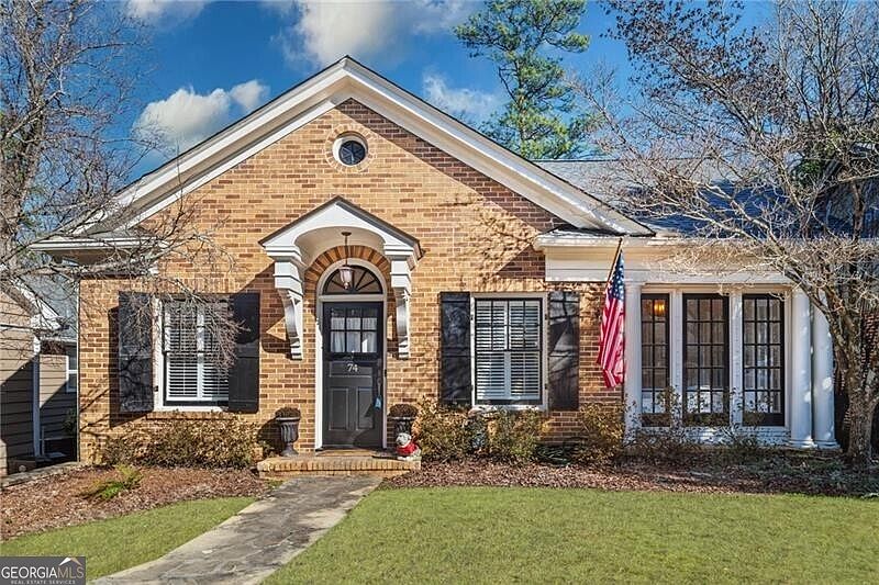 1st image of 74 Park Cir NE