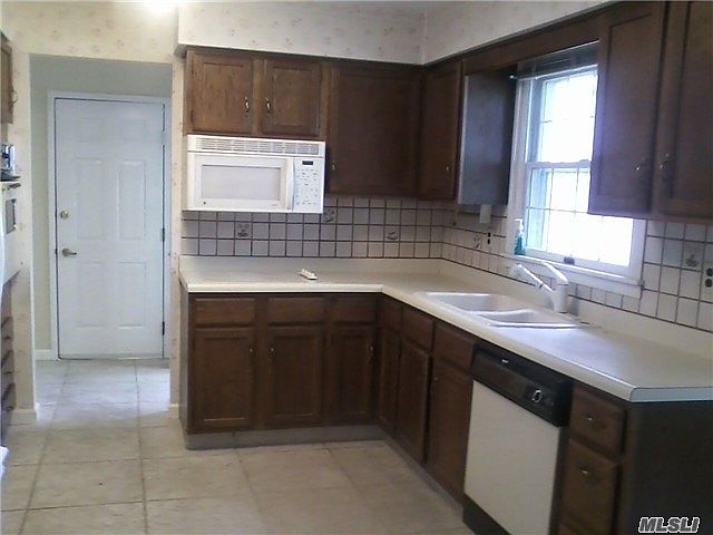 2nd image of 3 Standish Dr