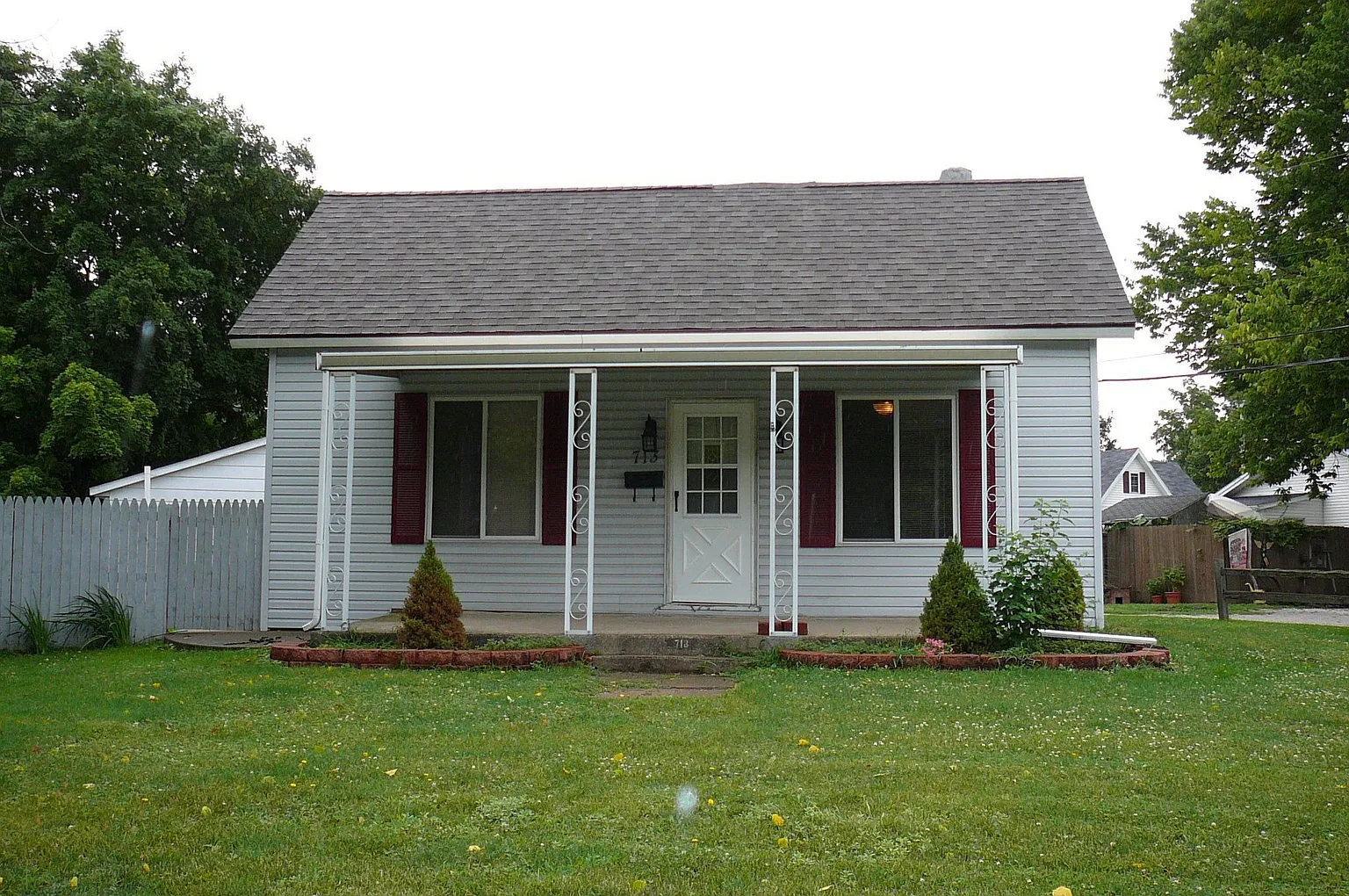 713 Perrysville Ave photo 1