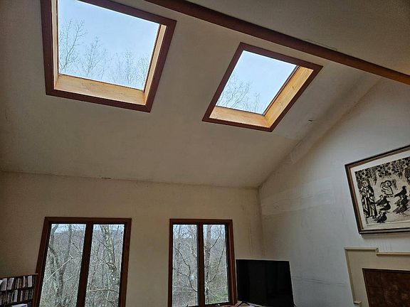 3rd image of 172 Barmore Rd