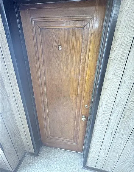 416 Adams St #6 — Photo 2