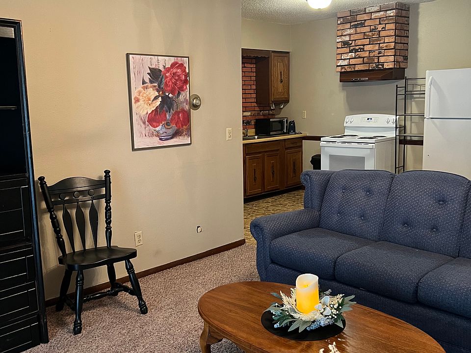 1st image of 901 W Sheridan Ave #1