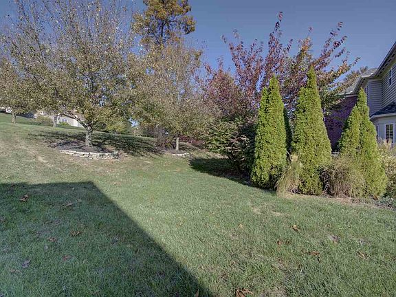 5th image of 14956 Cool Springs Blvd