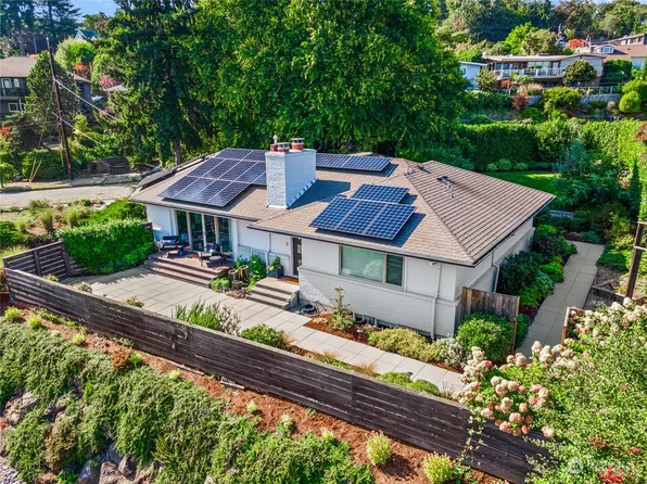 6075 Seward Park Avenue S, Seattle, WA 98118