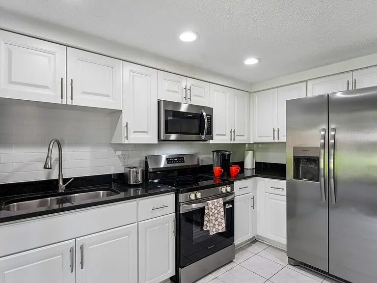 5719 Berlin Dr — Photo 3