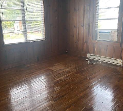 4th image of 315 Ray St