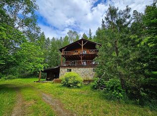3310B Fifteen Mile Creek Rd, Kettle Falls, WA 99141