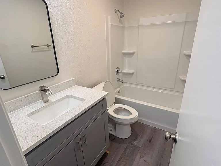 12406 Coronet St #B — Photo 15