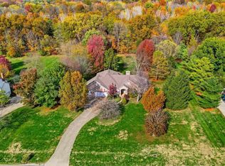 9877 Hoover Woods Rd, Galena, OH 43021