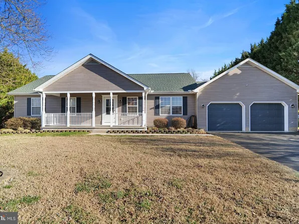 446 Acorn Forest Dr, Felton, DE 19943