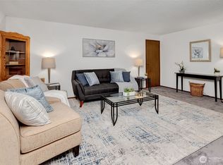 7520 208th St SW APT A101, Edmonds, WA 98026