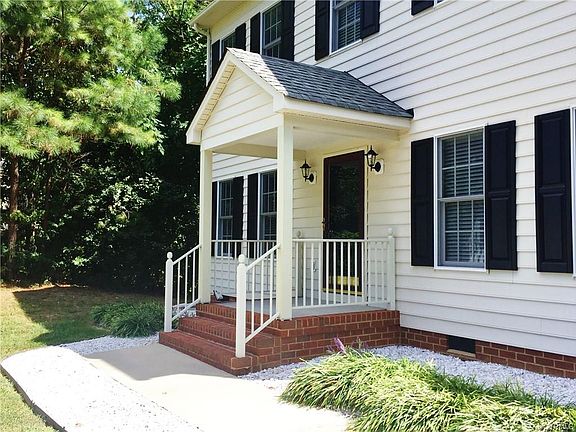 4th image of 8273 Sugar Wood Dr