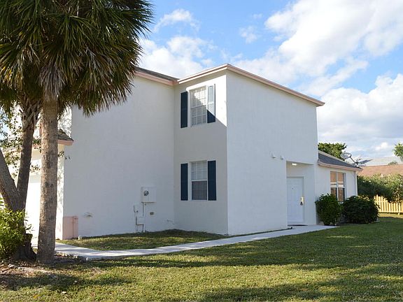 2nd image of 5903 Azalea Cir