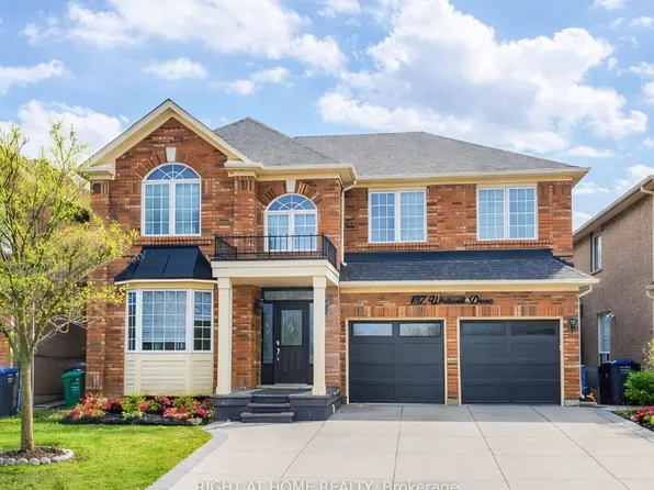 137 Whitwell Dr, Brampton, ON L6P 1L2