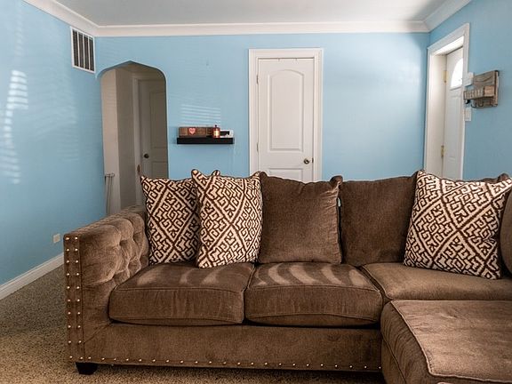 3rd image of 2627 Leona St