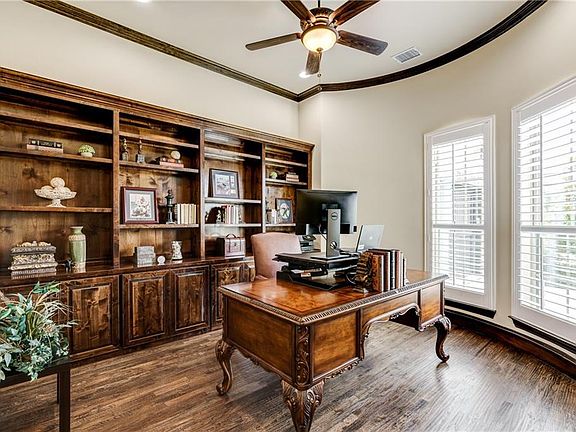 5th image of 7249 Greystone Ln