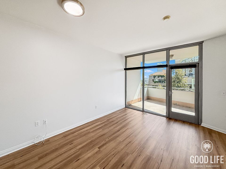 1st image of 253 10th Ave Unit 524