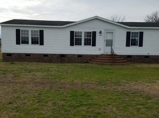 104 Corena Ave, Maysville, NC 28555