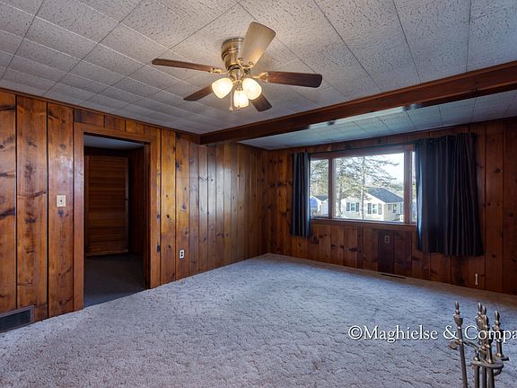 5th image of 3946 Causeway Dr NE