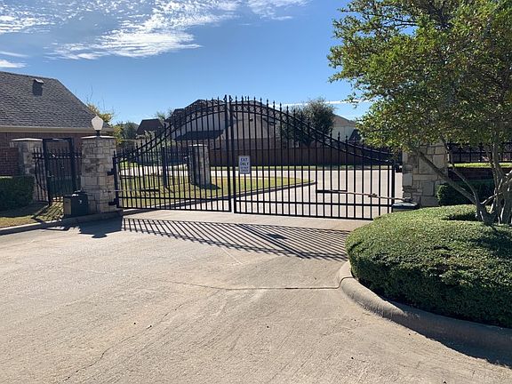 5th image of 1507 McArthur Dr