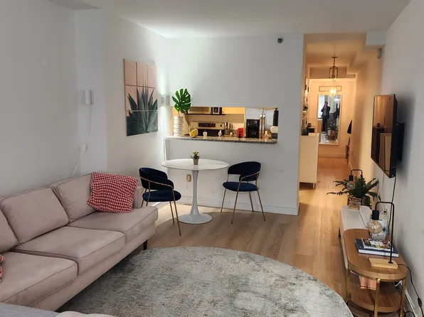 1760 Second Avenue 3D image 3 of 19
