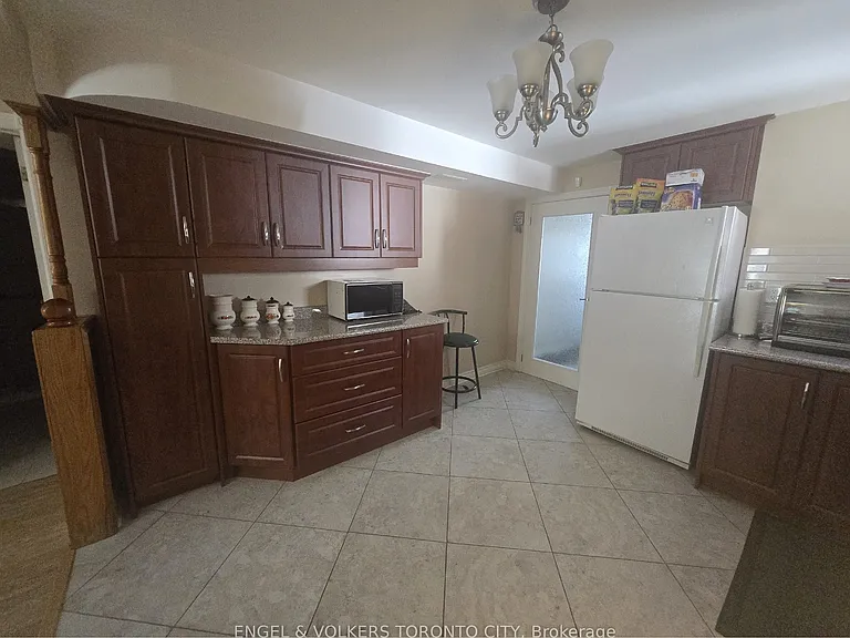59 Sawmill Rd #B — Photo 5