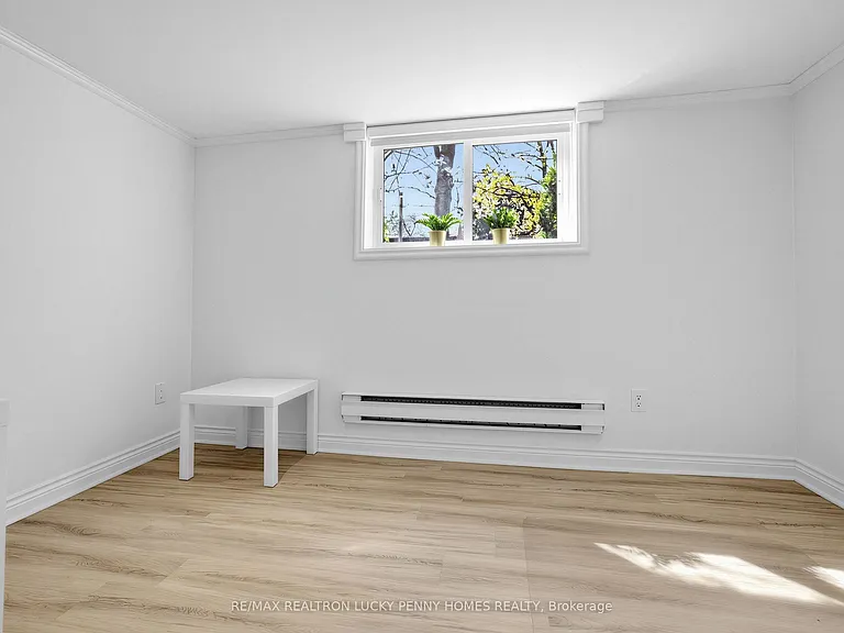 96 Whitehall Rd — Photo 30