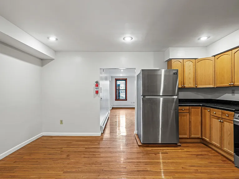 800 Ocean Ave #1 — Photo 16